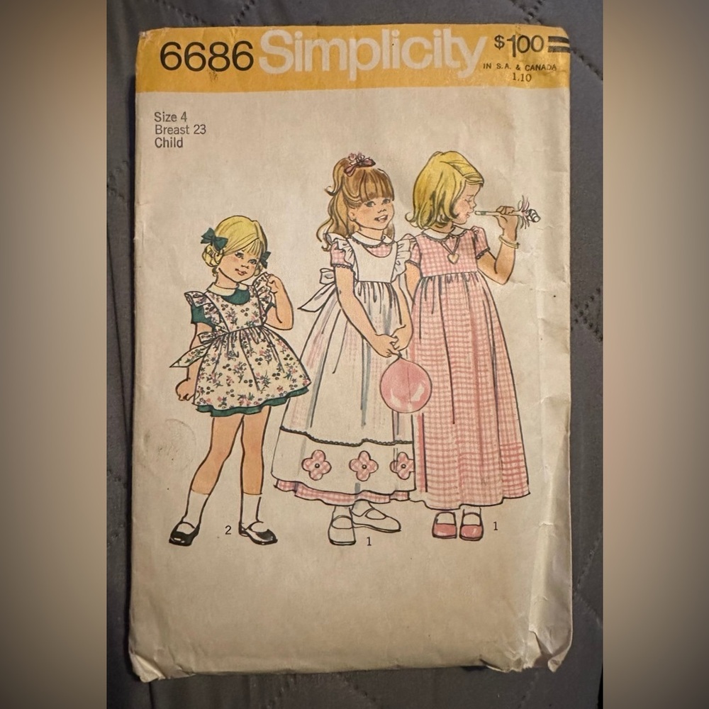 Clothes Pattern Vintage Simplicity #6686 1974 Kids, Girls dresses - uncut